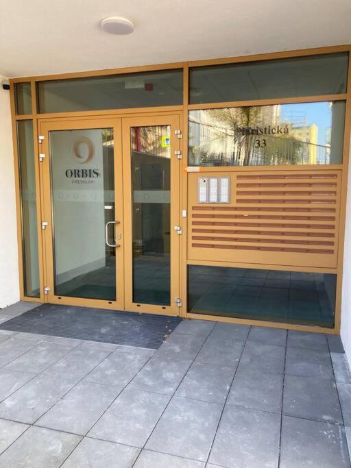 Komfortny Apartman A407 V Centre Nr, Bez Kuchyne, Parkovisko Zdarma Nitra Exterior photo